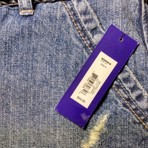 Apt 9 Distressed Denim Mini Skirt w Belt Size 6 - Picture 3 of 7